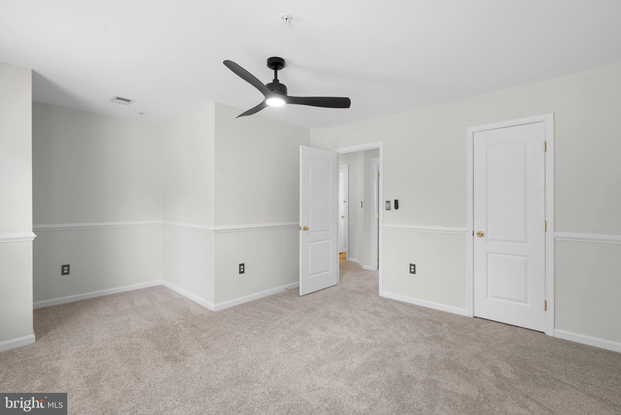 CLINTON ACRES - Residential