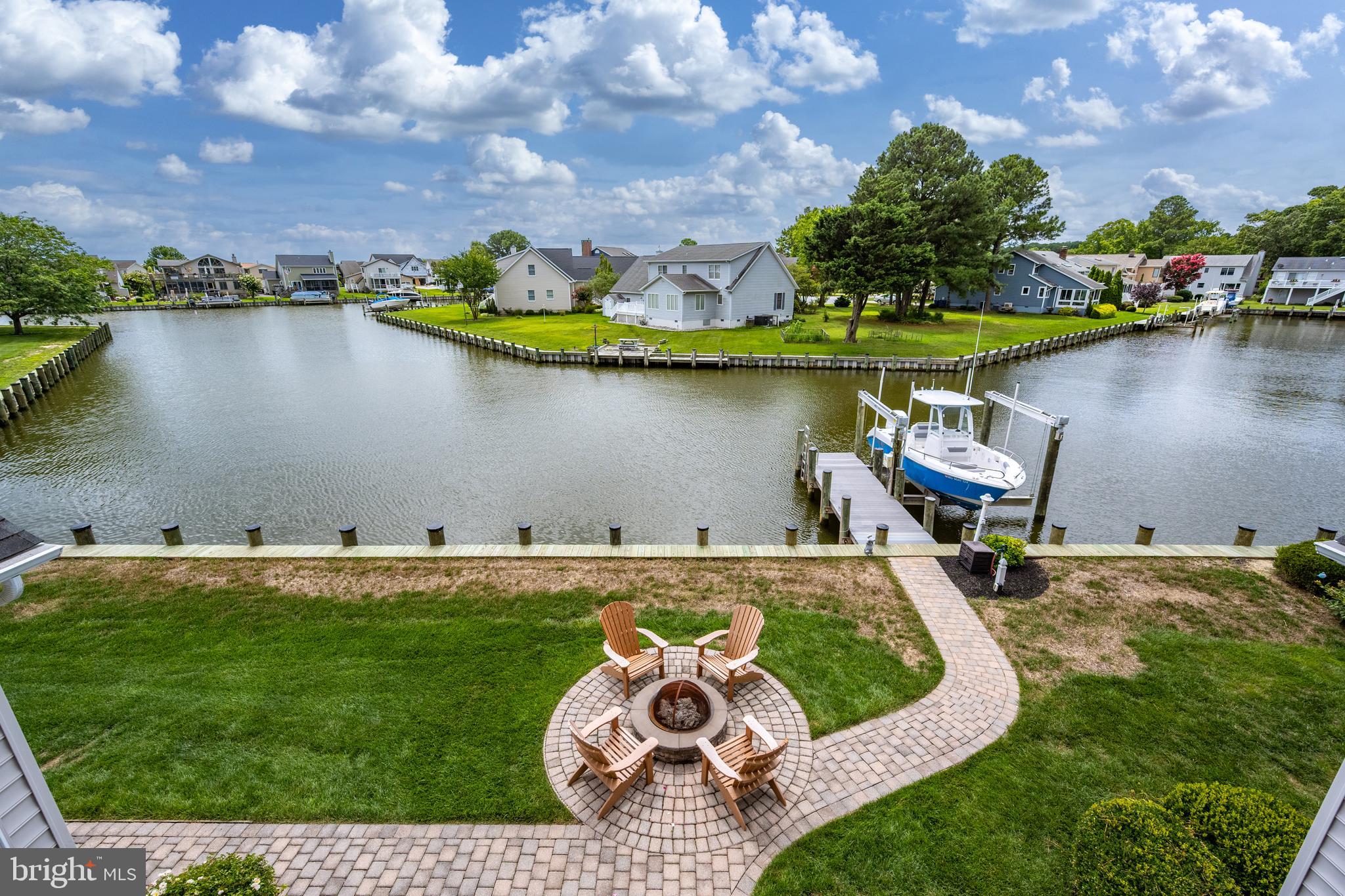 538 YACHT CLUB DRIVE