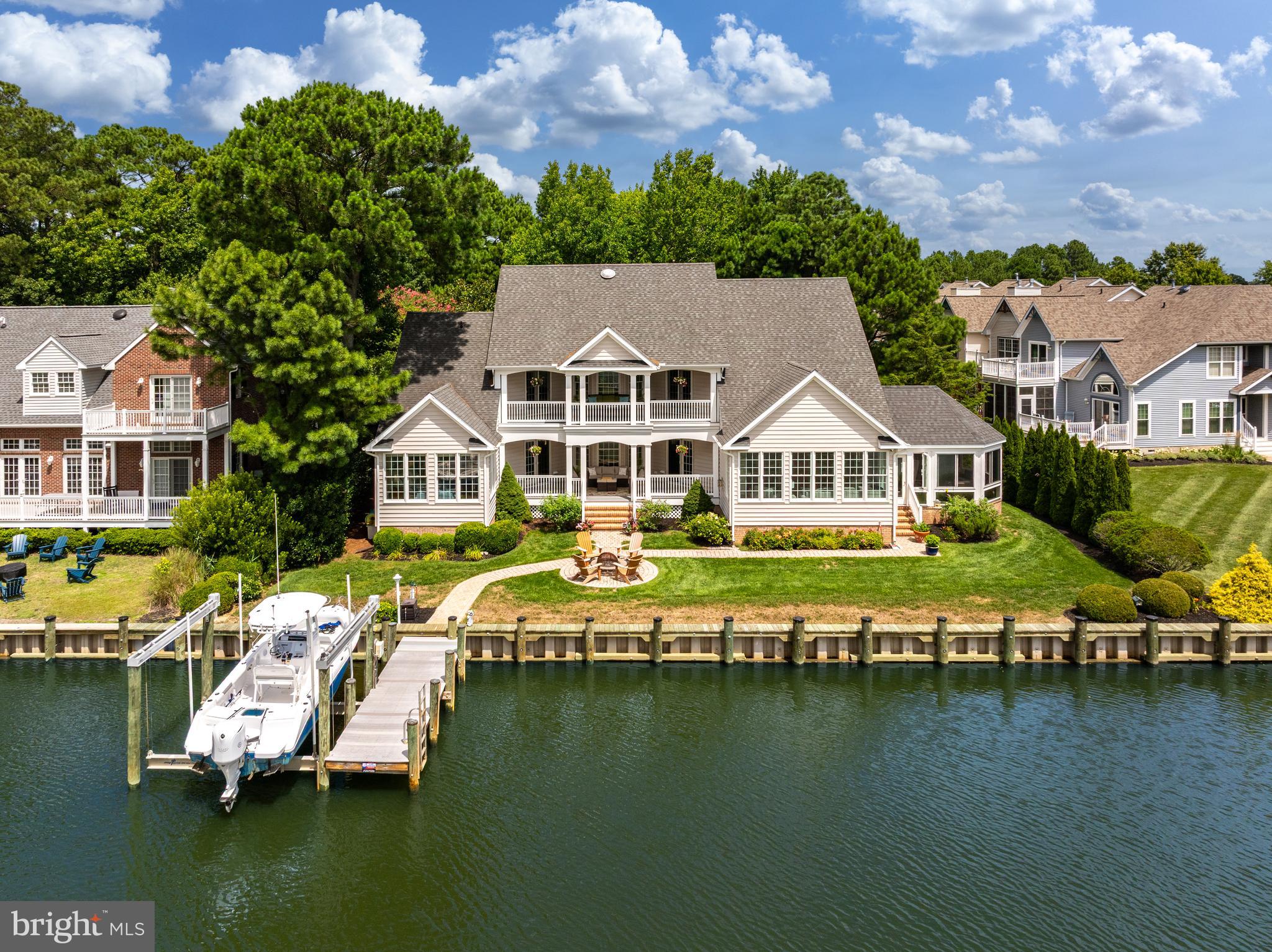 538 YACHT CLUB DRIVE