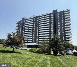 Photo of 250 S Reynolds Street #904, ALEXANDRIA, VA 22304 (MLS # VAAX2065080)