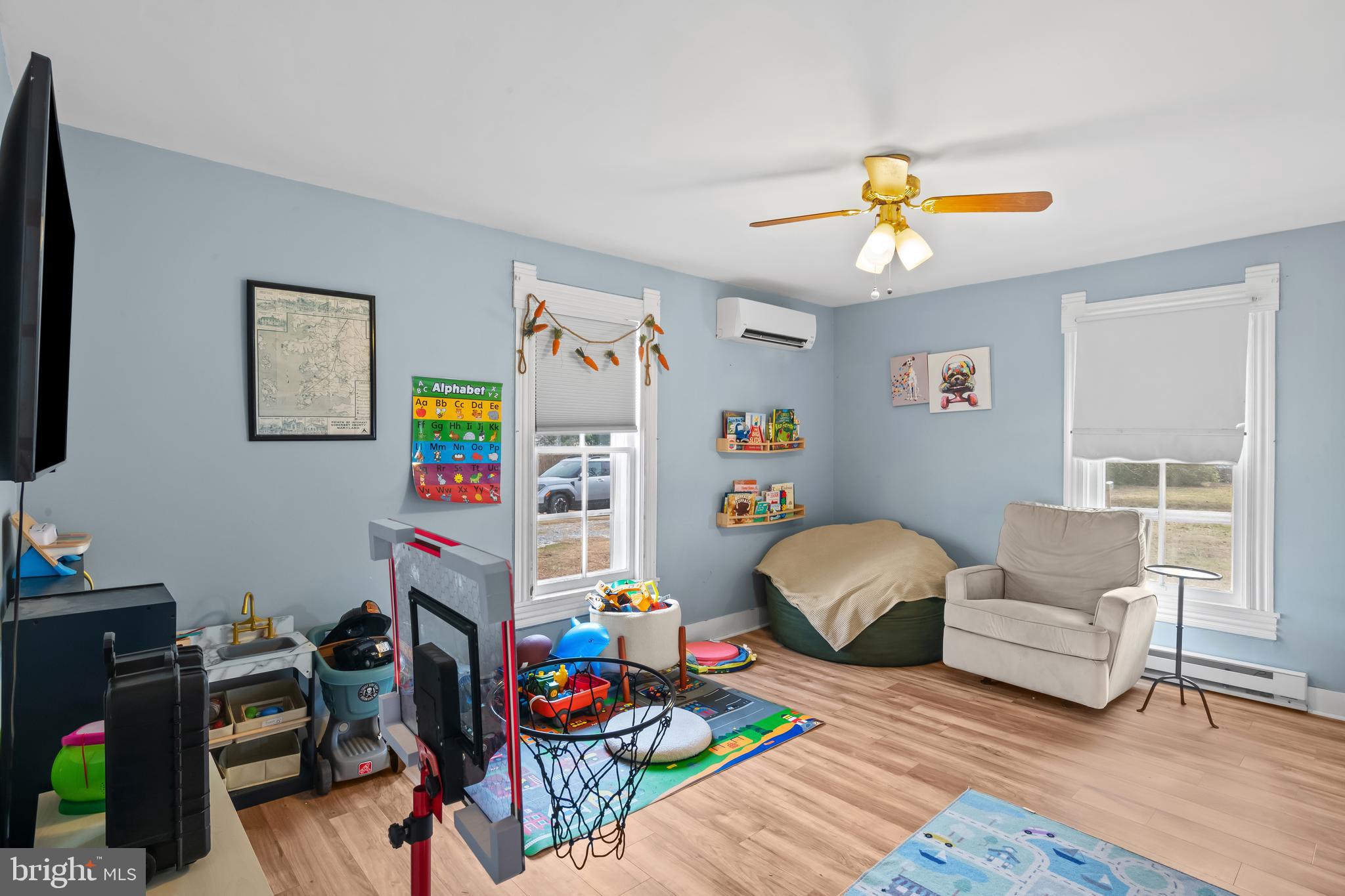 CASH CORNER EST - Residential