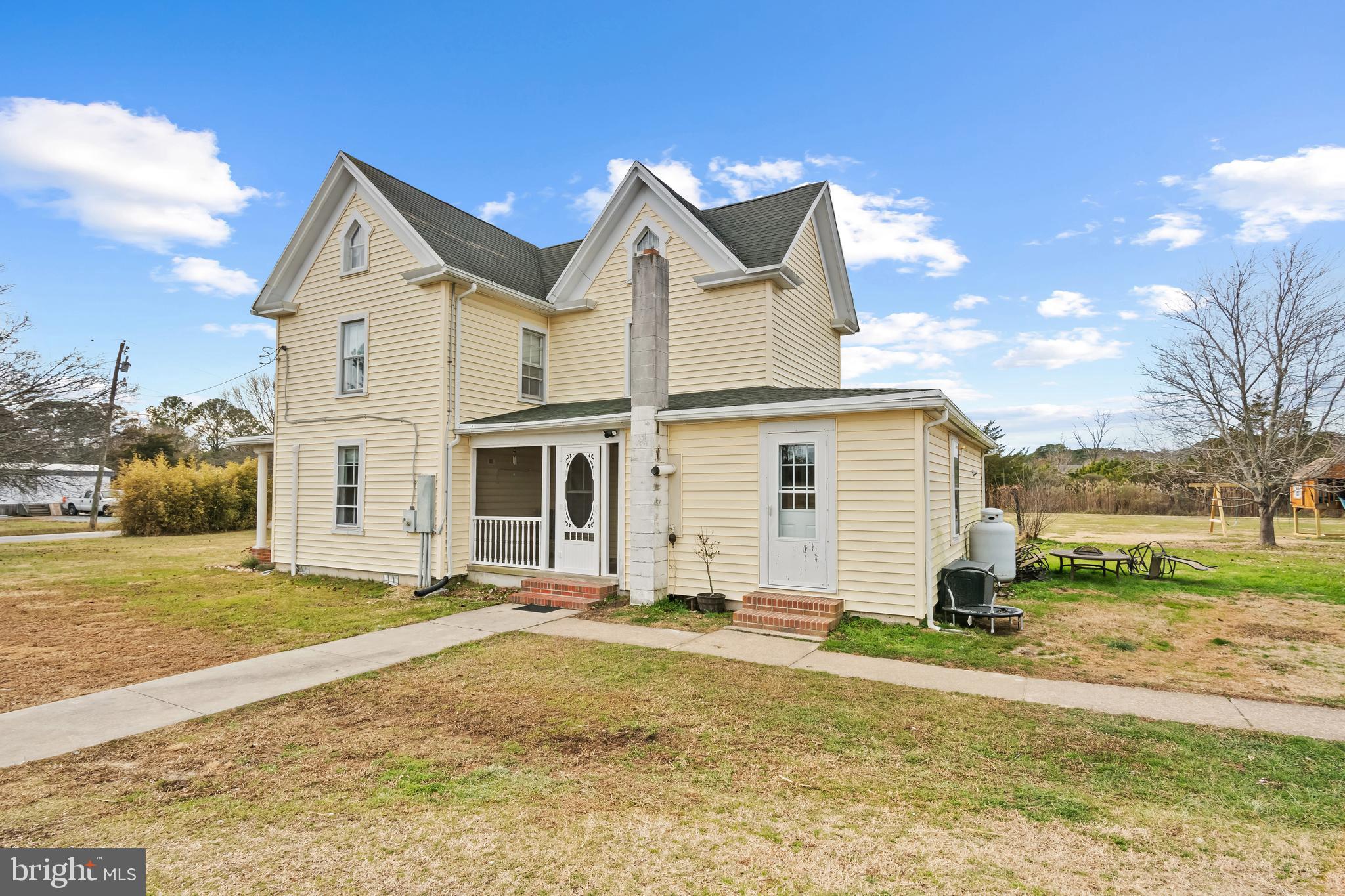 CASH CORNER EST - Residential