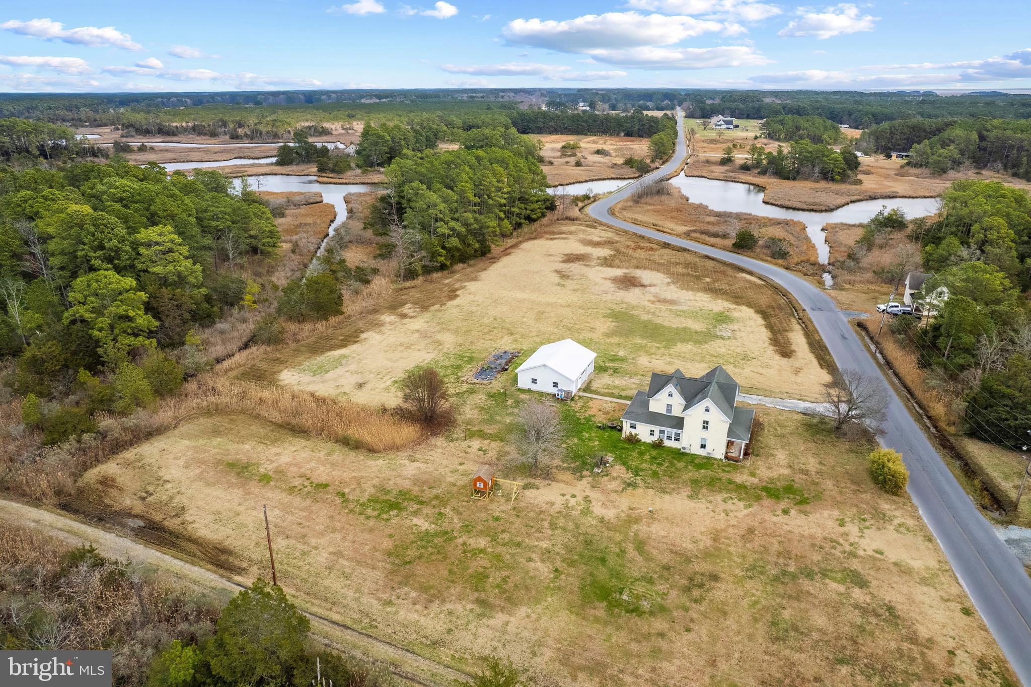 CASH CORNER EST - Residential