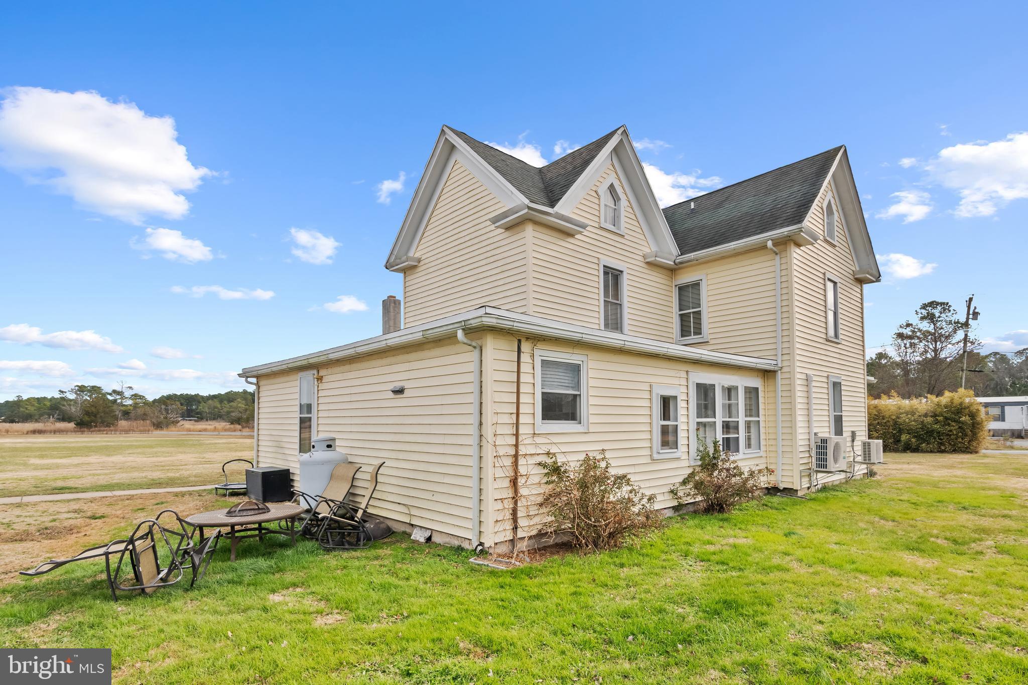 CASH CORNER EST - Residential