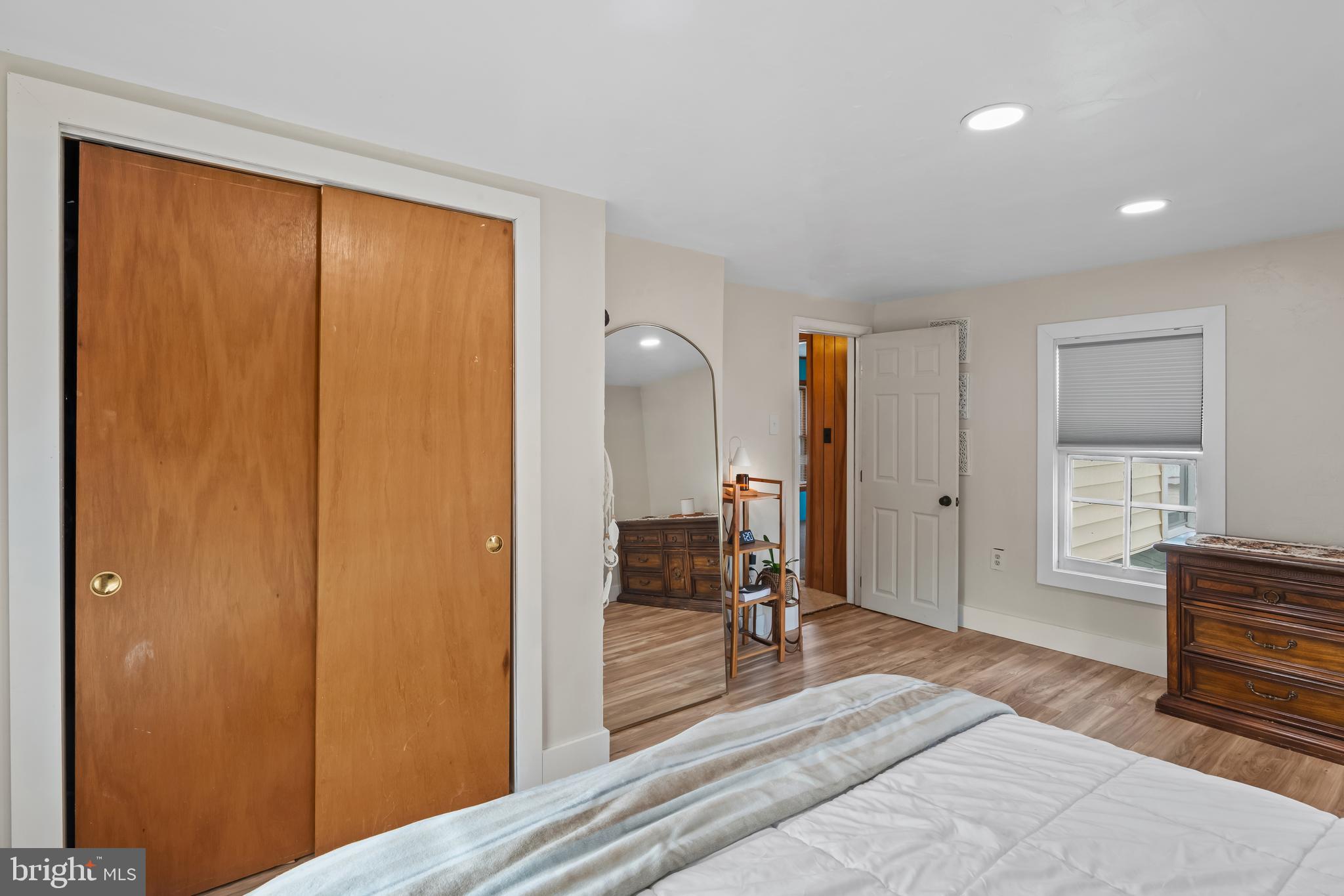 CASH CORNER EST - Residential