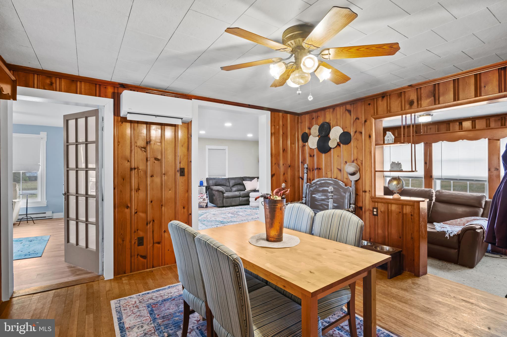 CASH CORNER EST - Residential