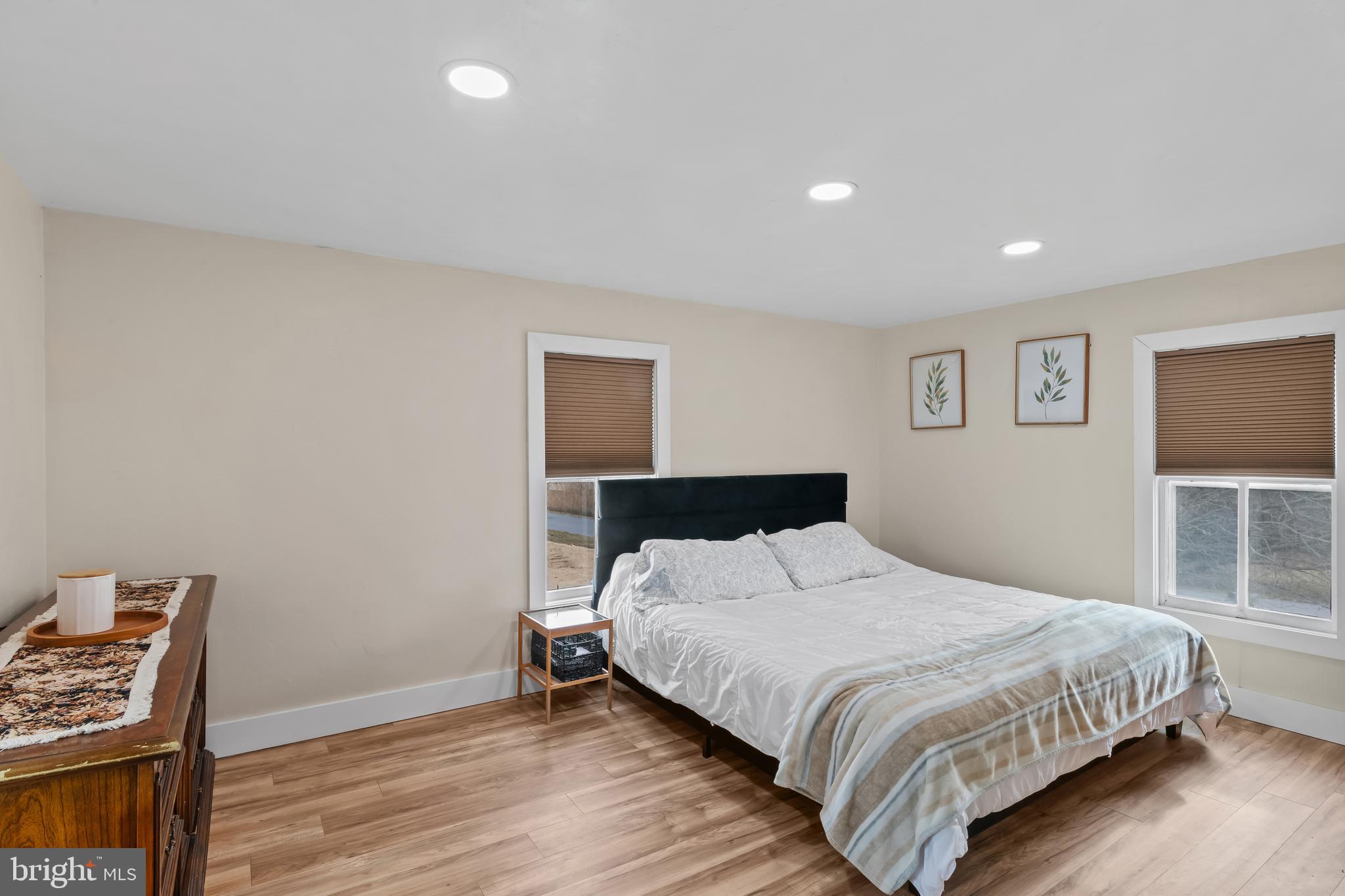 CASH CORNER EST - Residential