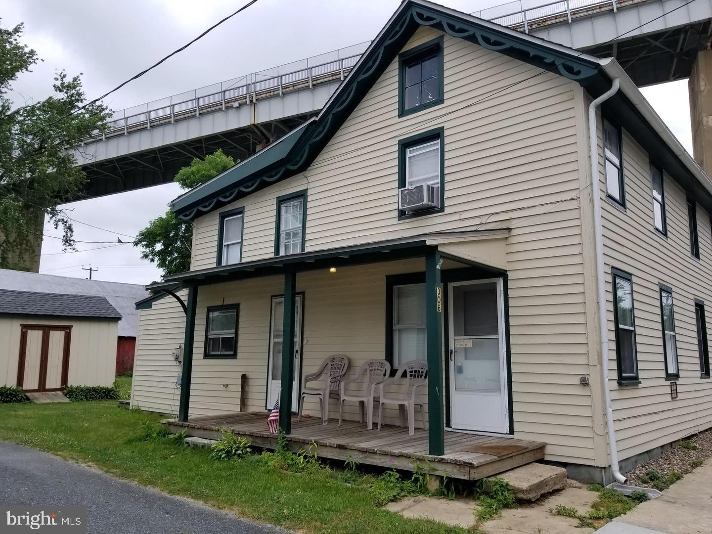 306 3RD STREET