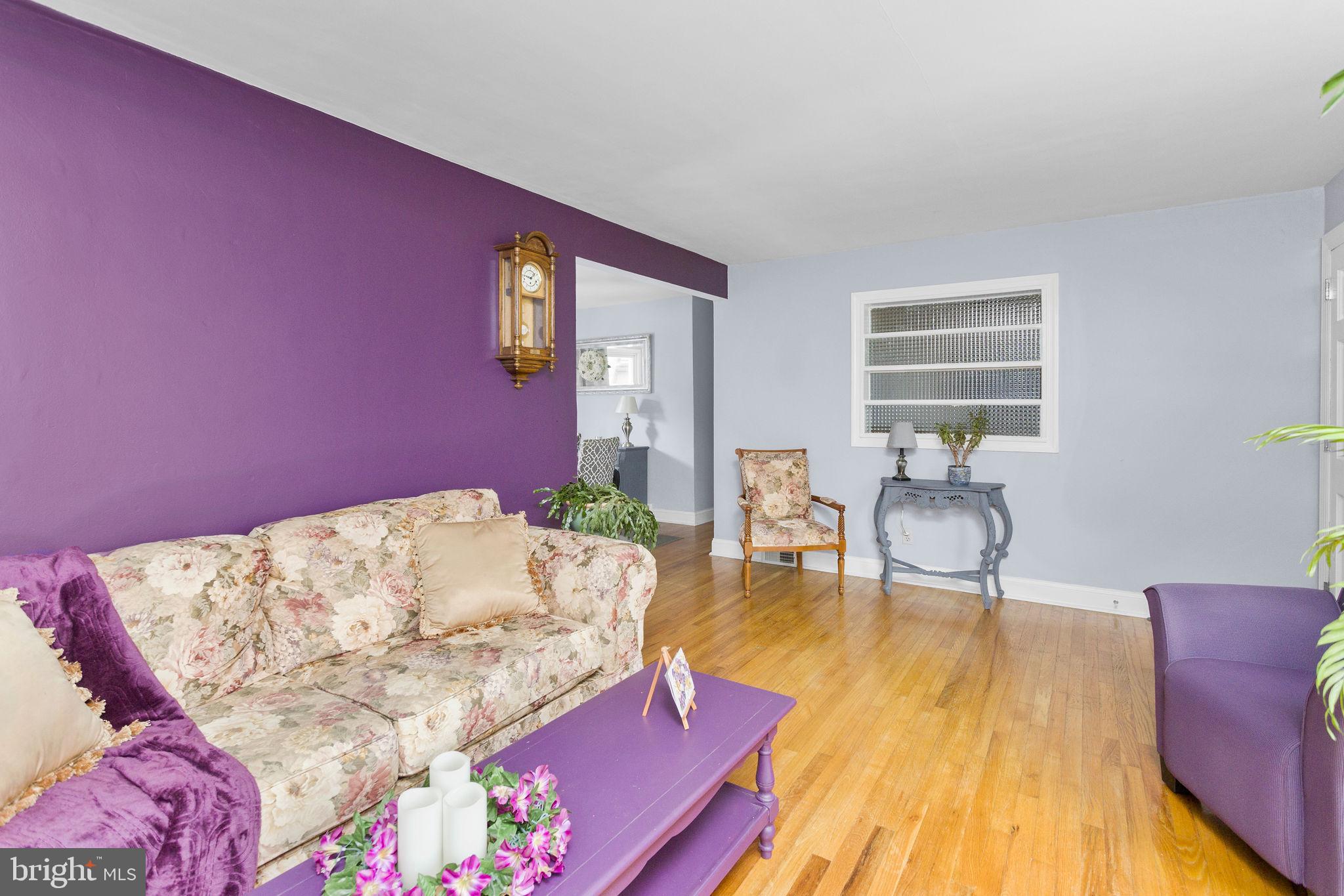 1 LEE COURT