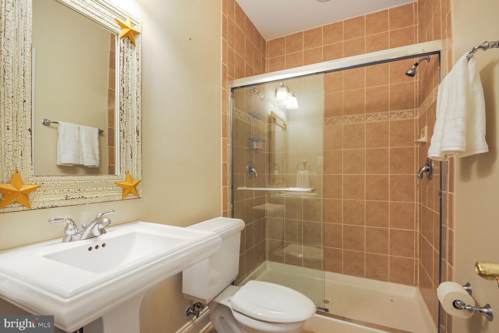 HAMLET AT LEESBURG - Residential