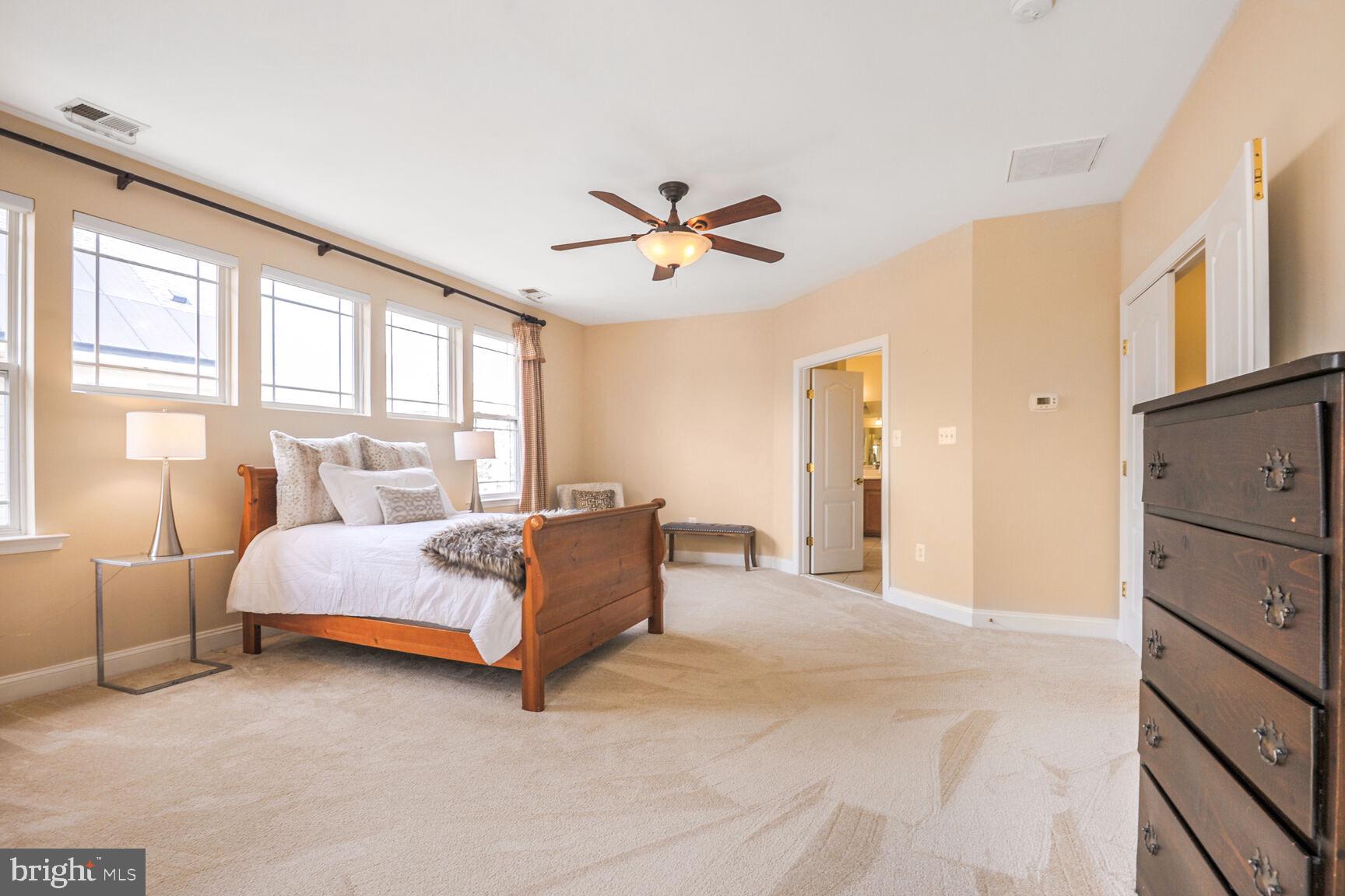 HAMLET AT LEESBURG - Residential