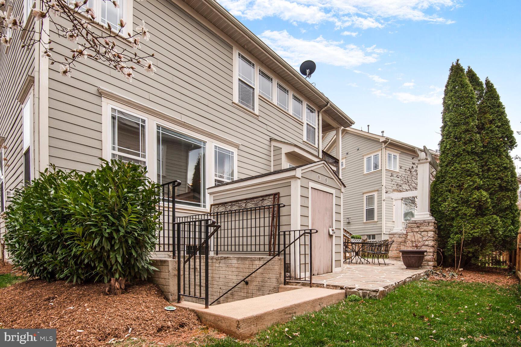 HAMLET AT LEESBURG - Residential