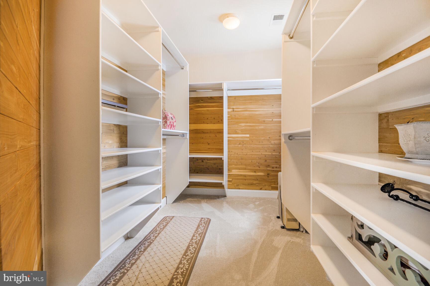 HAMLET AT LEESBURG - Residential