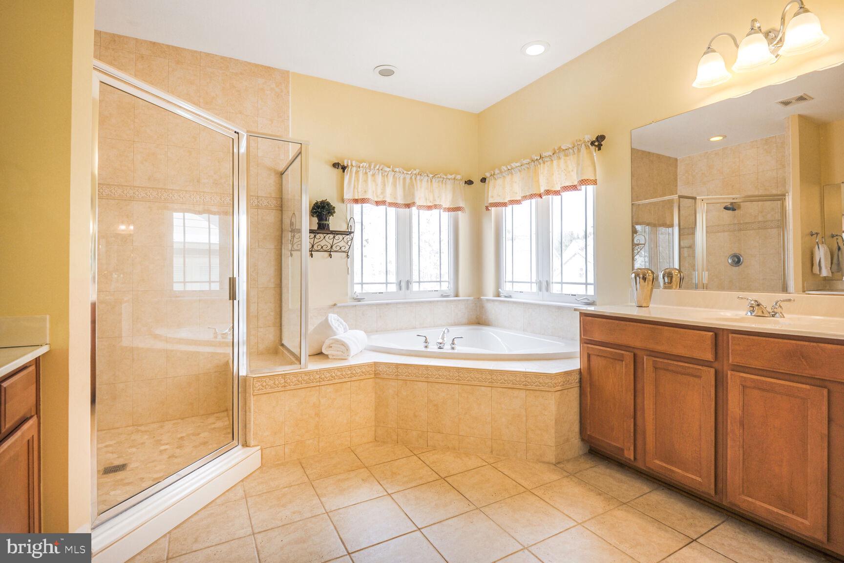 HAMLET AT LEESBURG - Residential