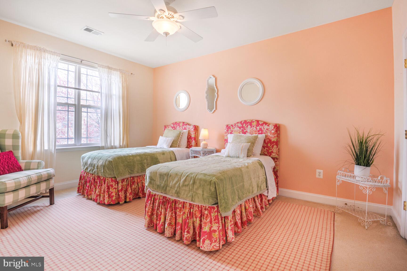 HAMLET AT LEESBURG - Residential