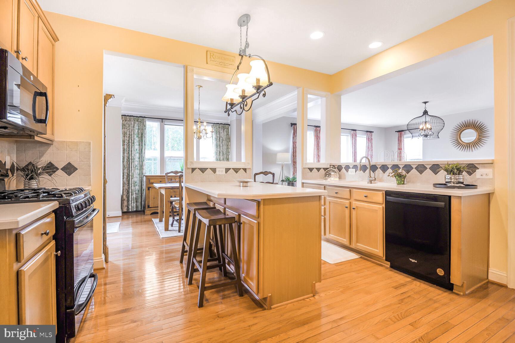 HAMLET AT LEESBURG - Residential