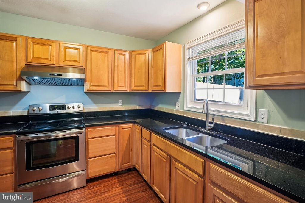 Photo of 725 Bellows Avenue, FREDERICKSBURG, VA 22405 (MLS # VAST2043380)