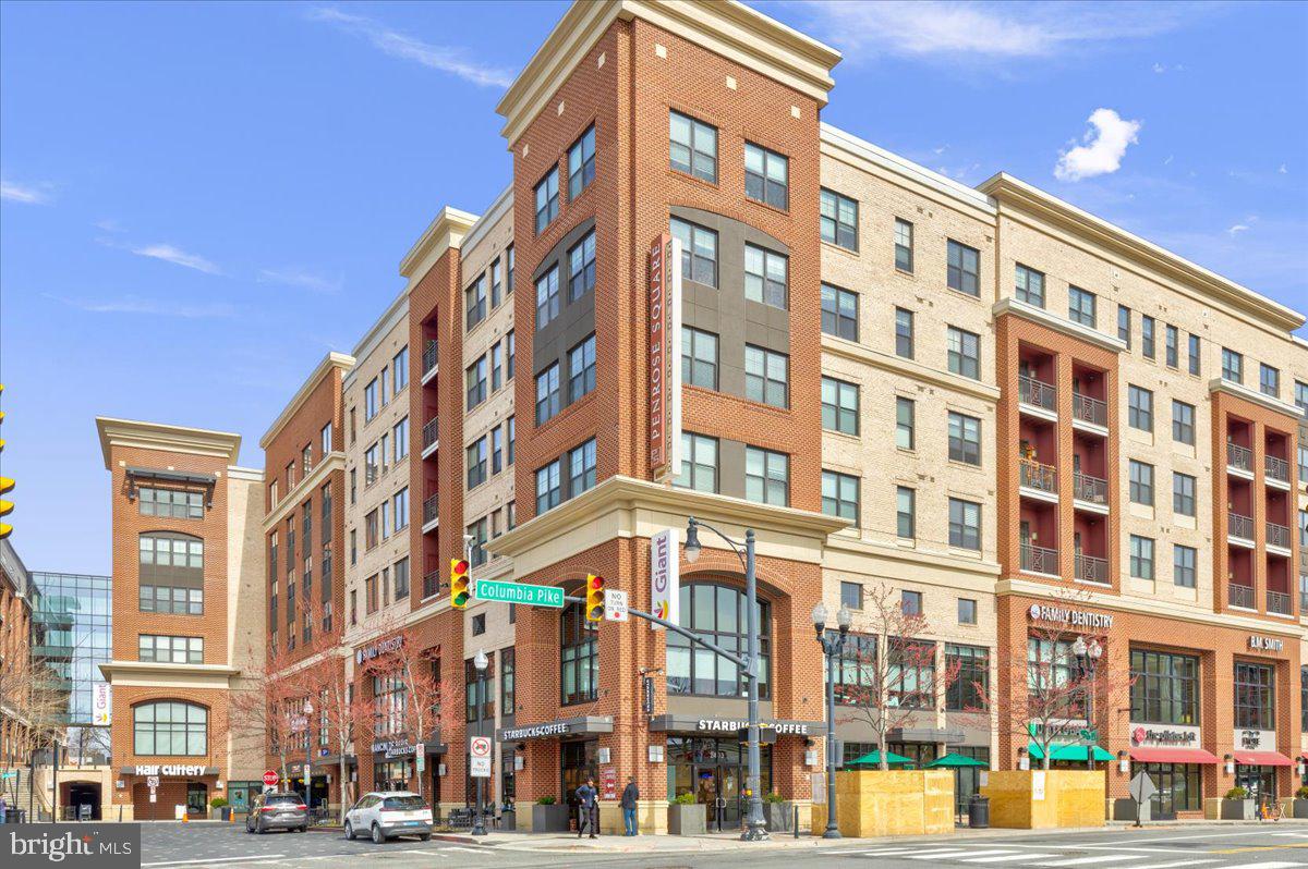 COLUMBIA PIKE - Residential Lease