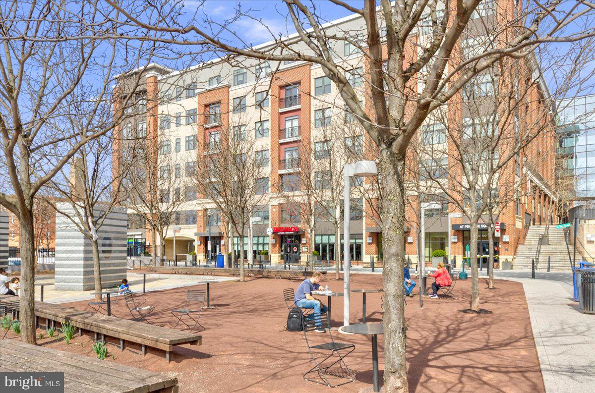 COLUMBIA PIKE - Residential Lease