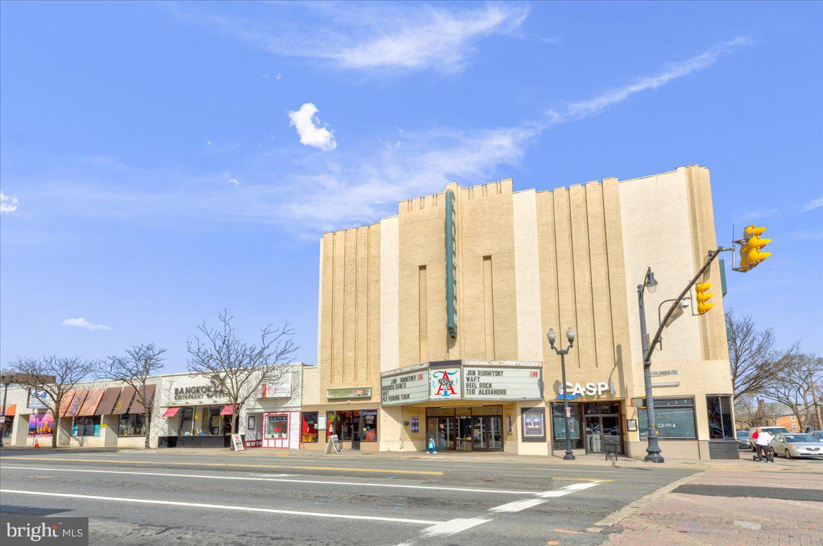 COLUMBIA PIKE - Residential Lease