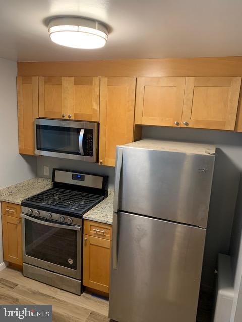 COLUMBIA PIKE - Residential Lease