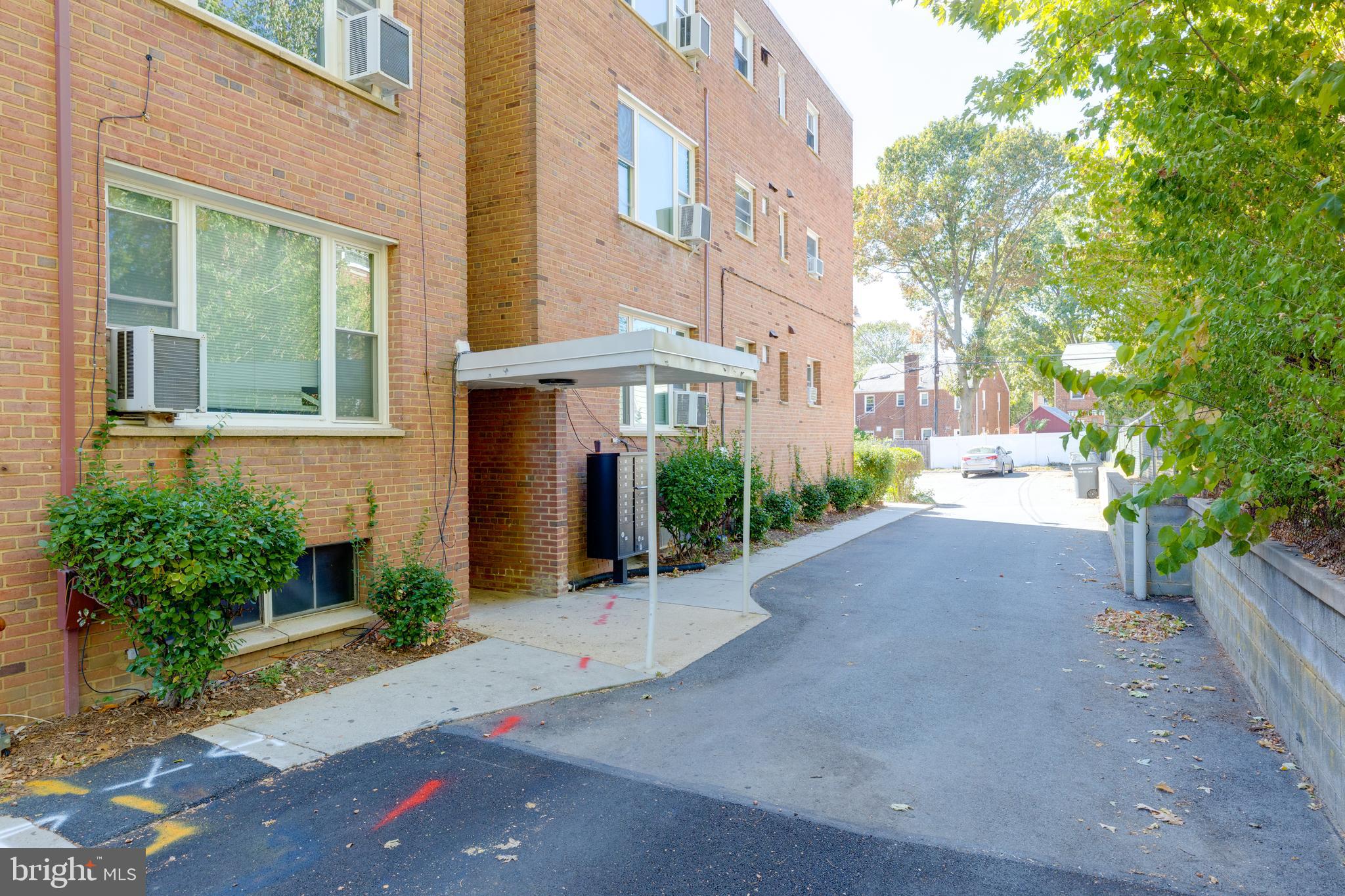 COLUMBIA PIKE - Residential Lease
