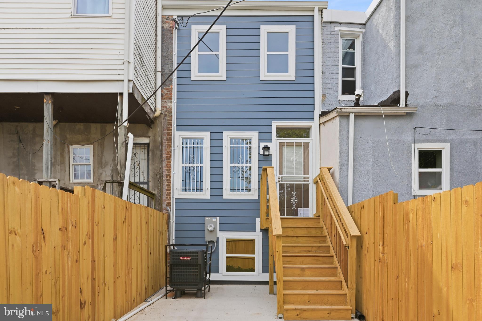 BROADWAY EAST - Residential