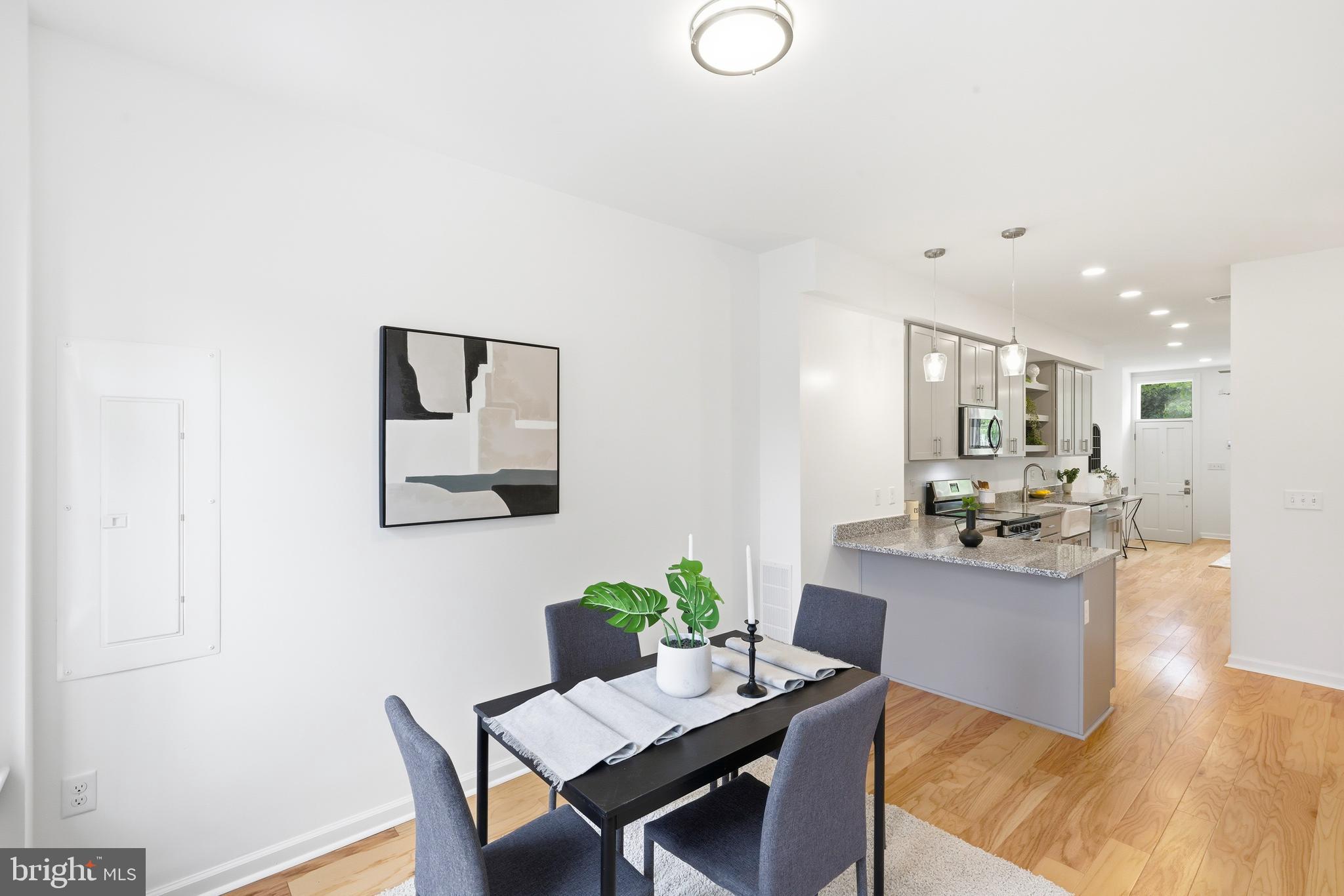 BROADWAY EAST - Residential