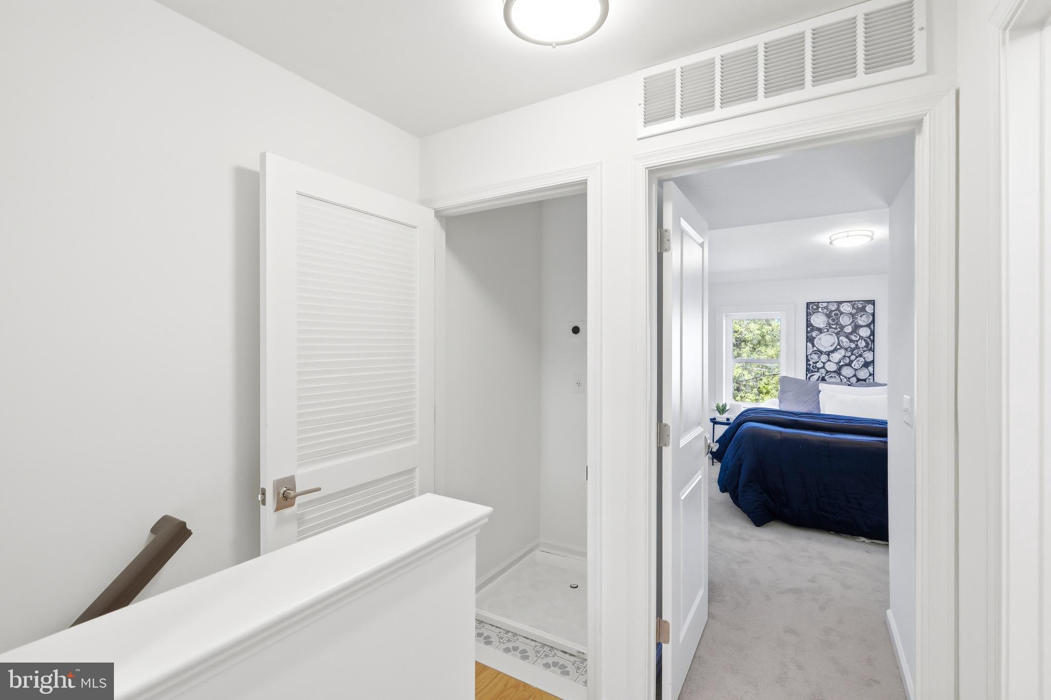 BROADWAY EAST - Residential