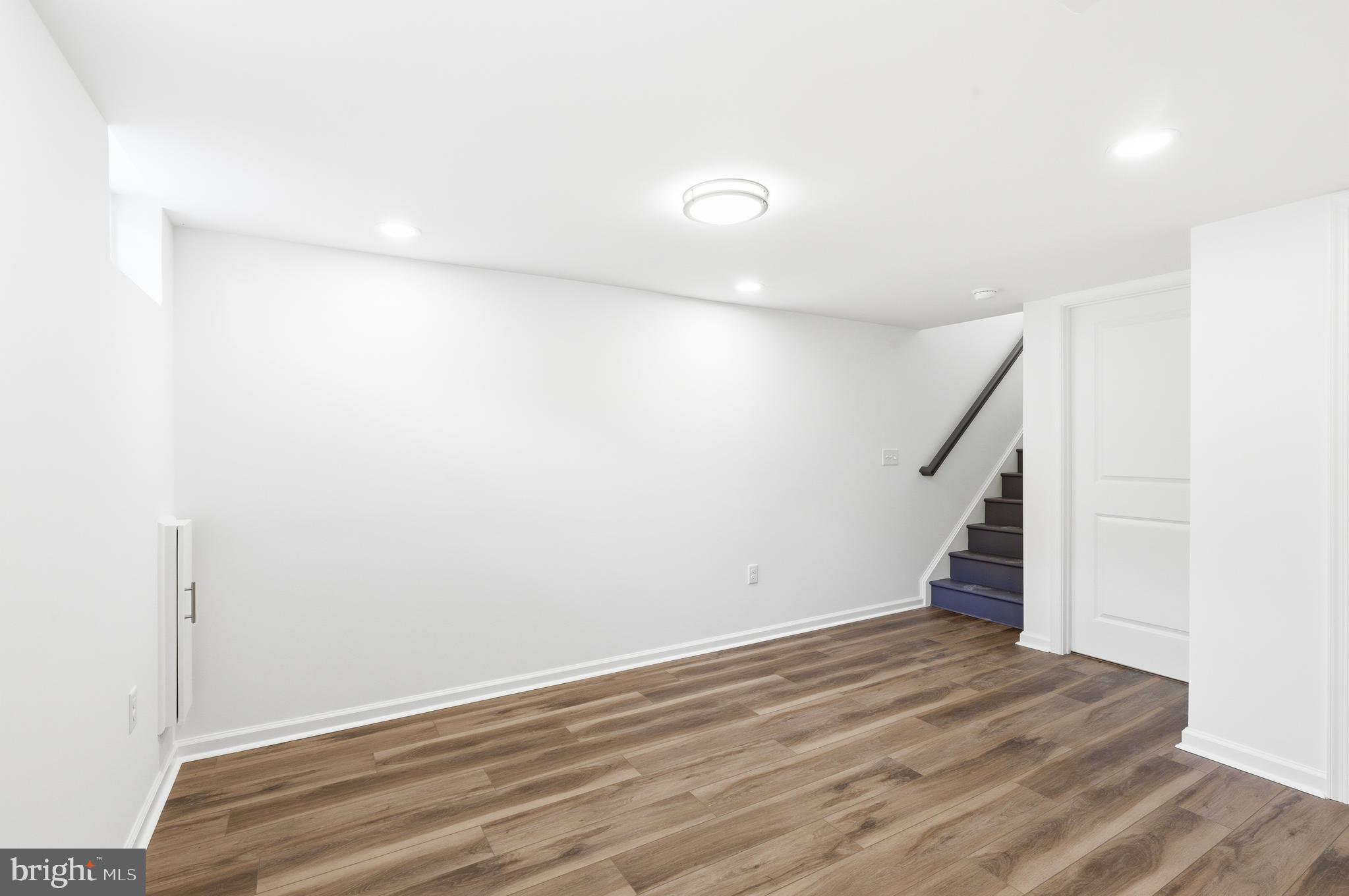 BROADWAY EAST - Residential