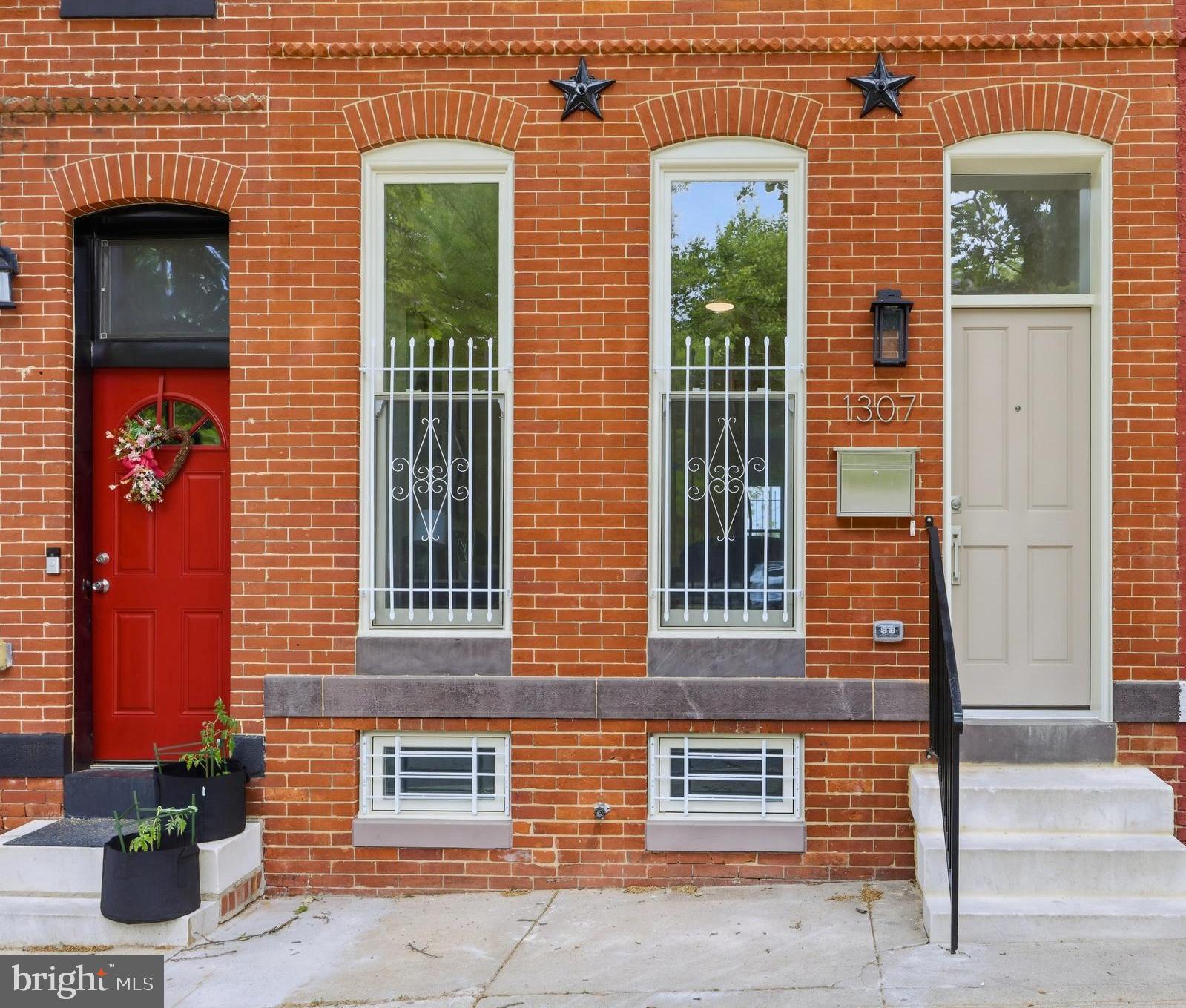 BROADWAY EAST - Residential