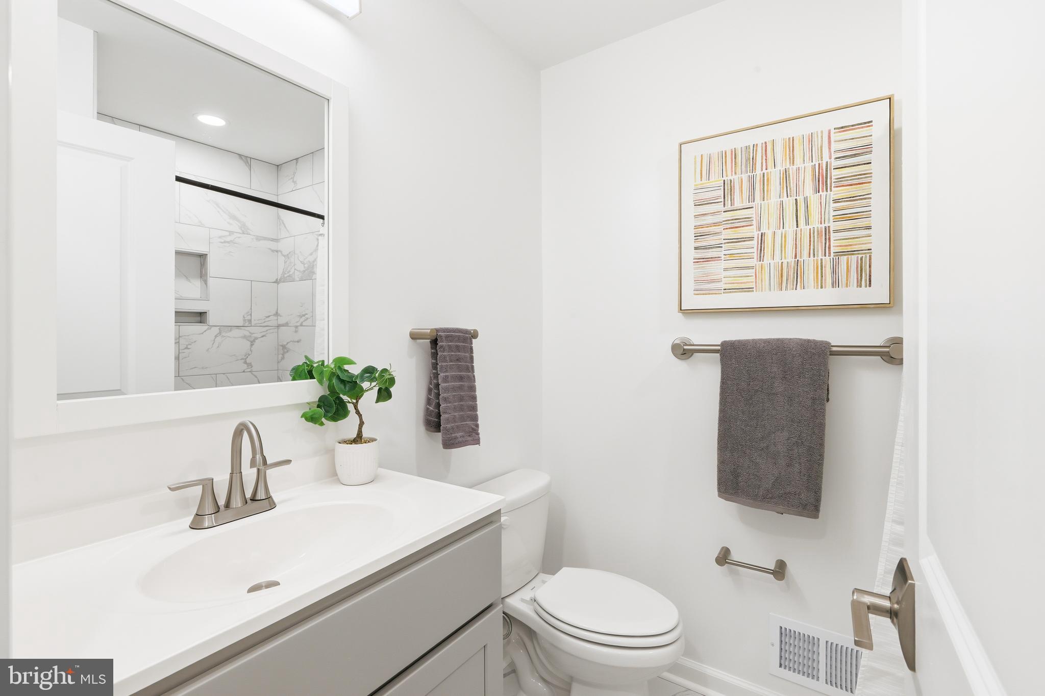 BROADWAY EAST - Residential