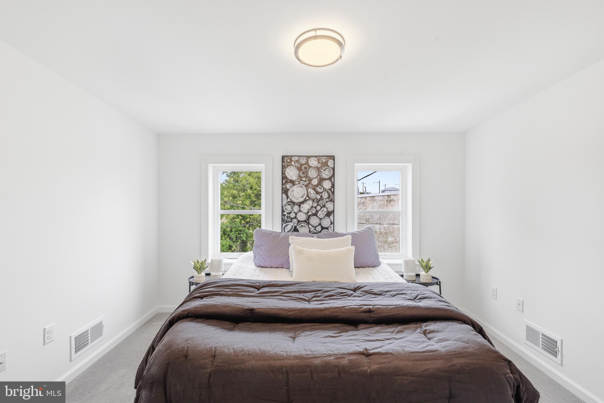 BROADWAY EAST - Residential