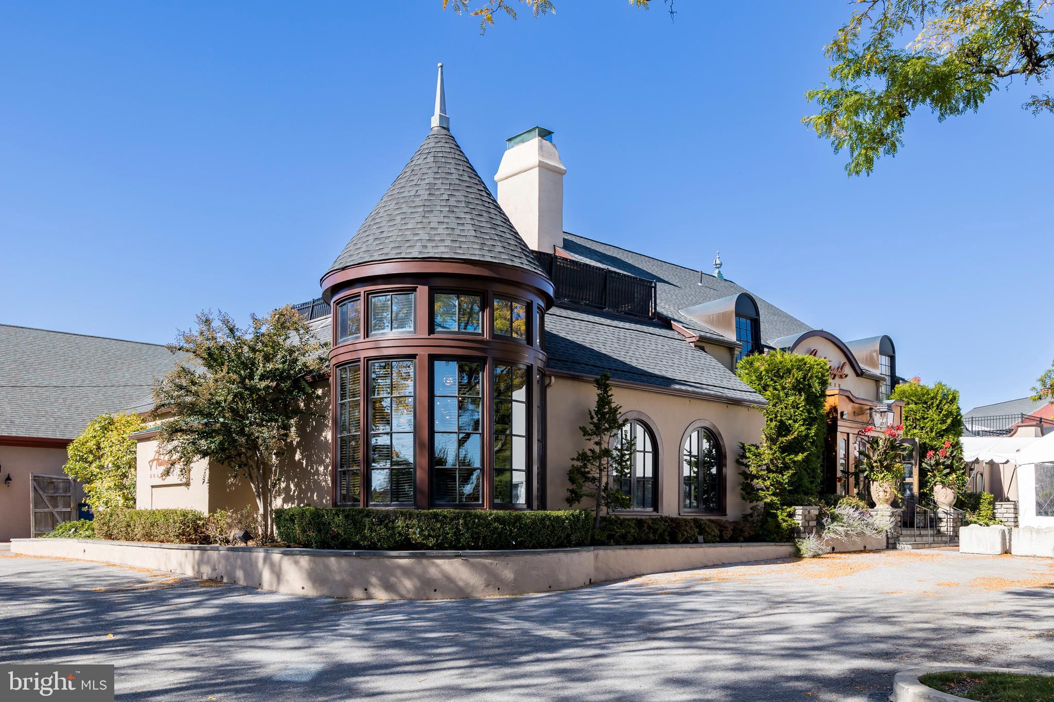 BROWNSTONES AT BERKLEY - Residential