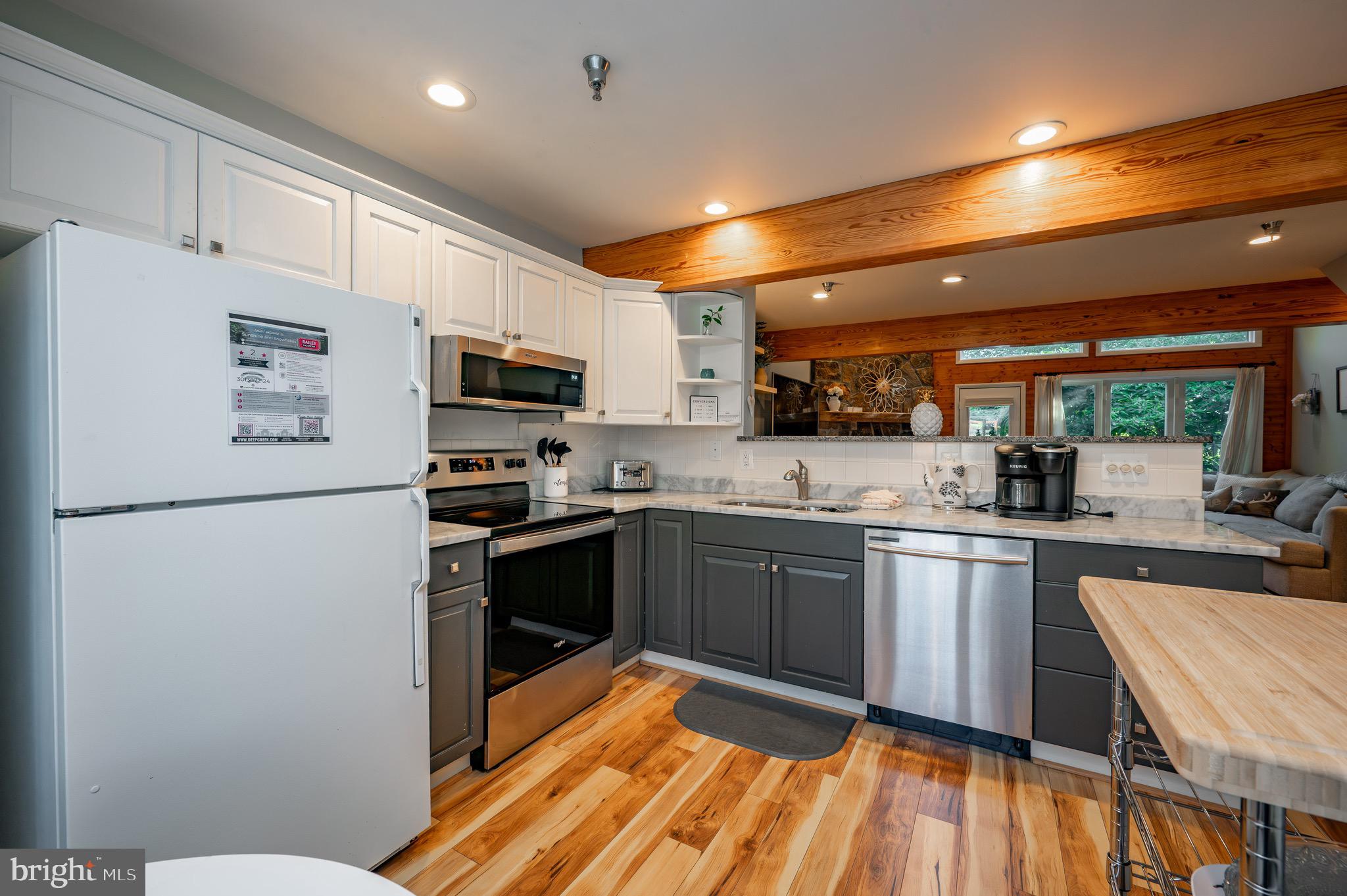 DEEP CREEK VILLAGE - Residential