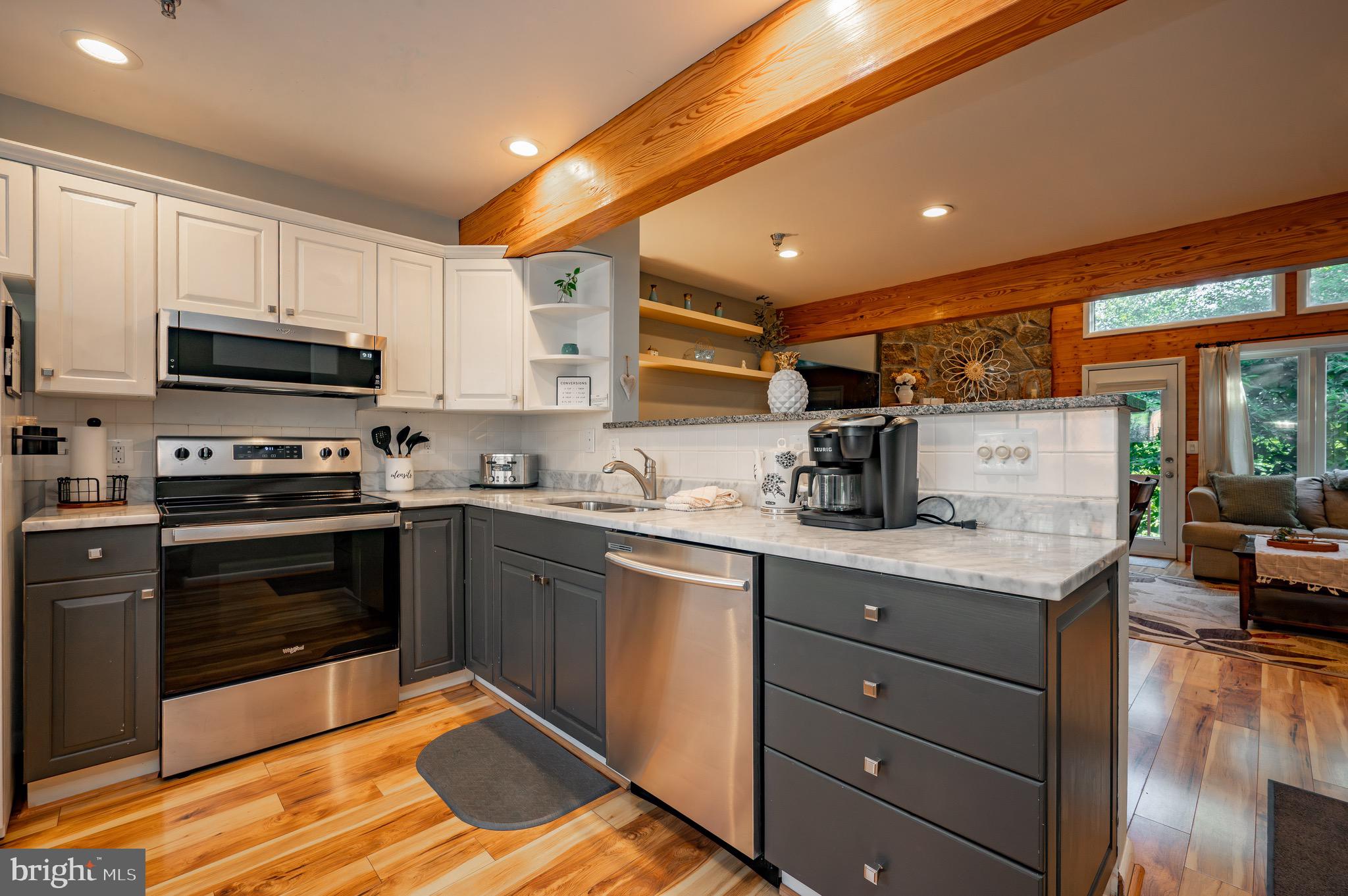 DEEP CREEK VILLAGE - Residential