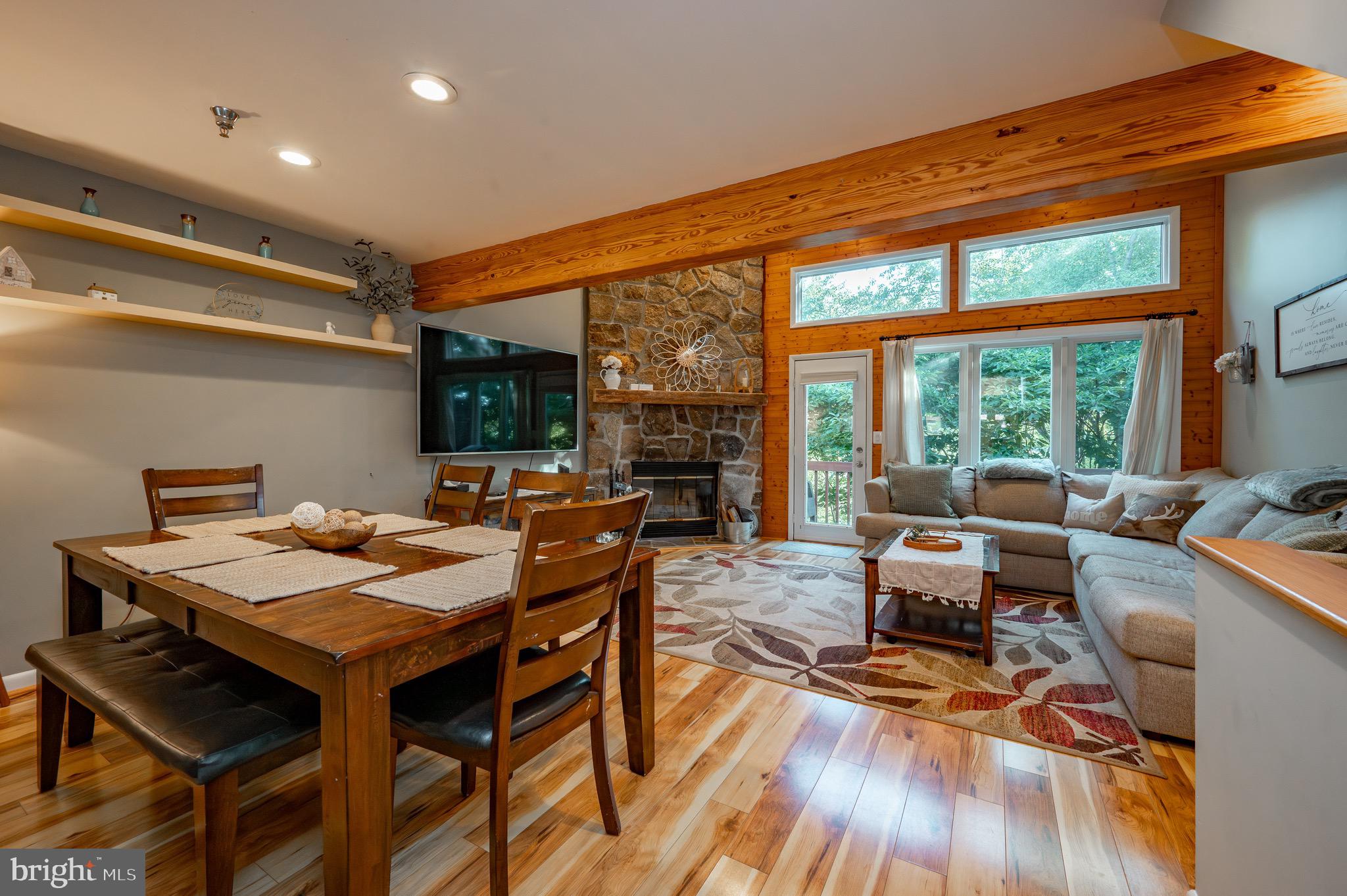 DEEP CREEK VILLAGE - Residential