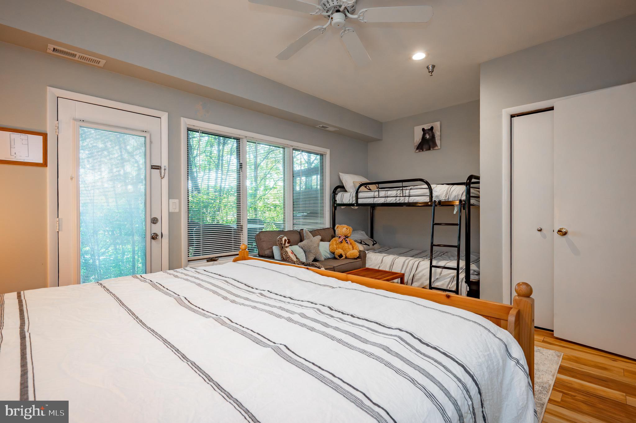 DEEP CREEK VILLAGE - Residential