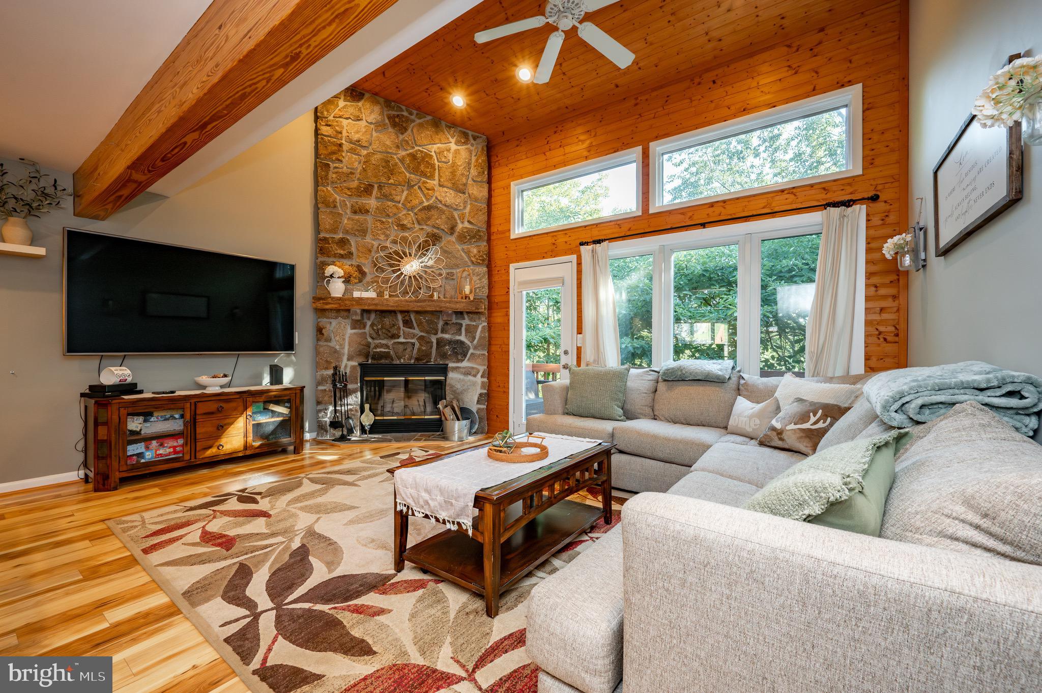 DEEP CREEK VILLAGE - Residential