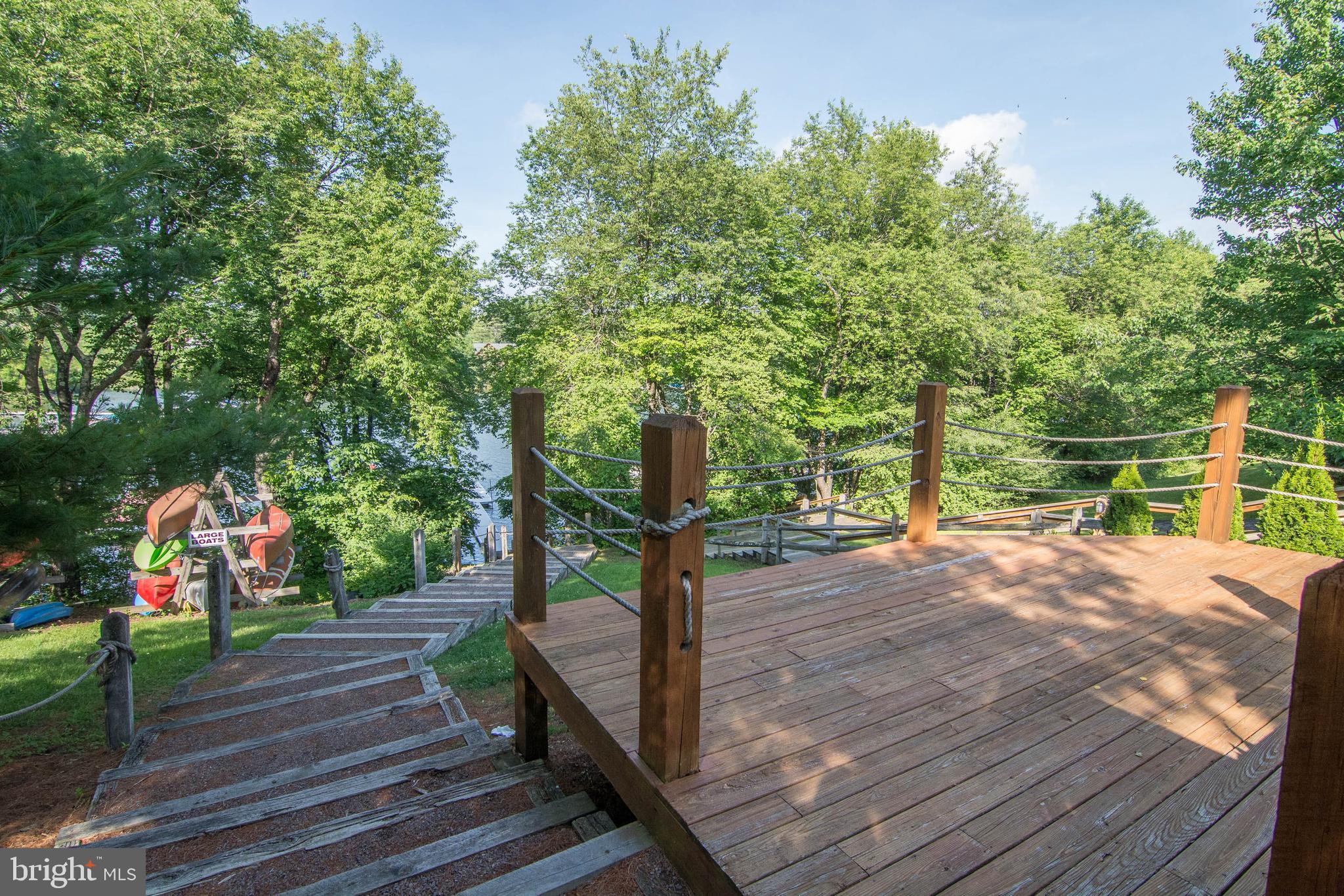 DEEP CREEK VILLAGE - Residential