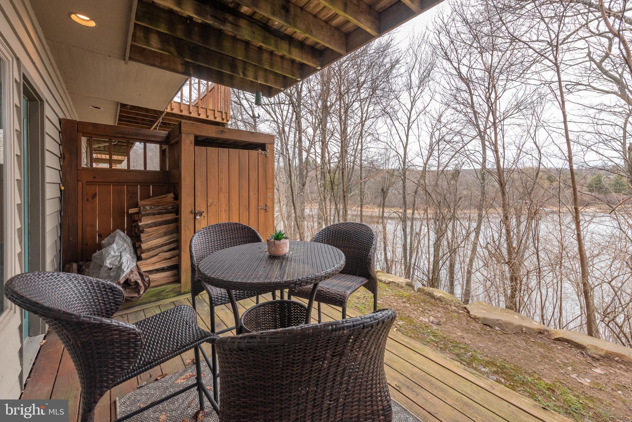 DEEP CREEK VILLAGE - Residential