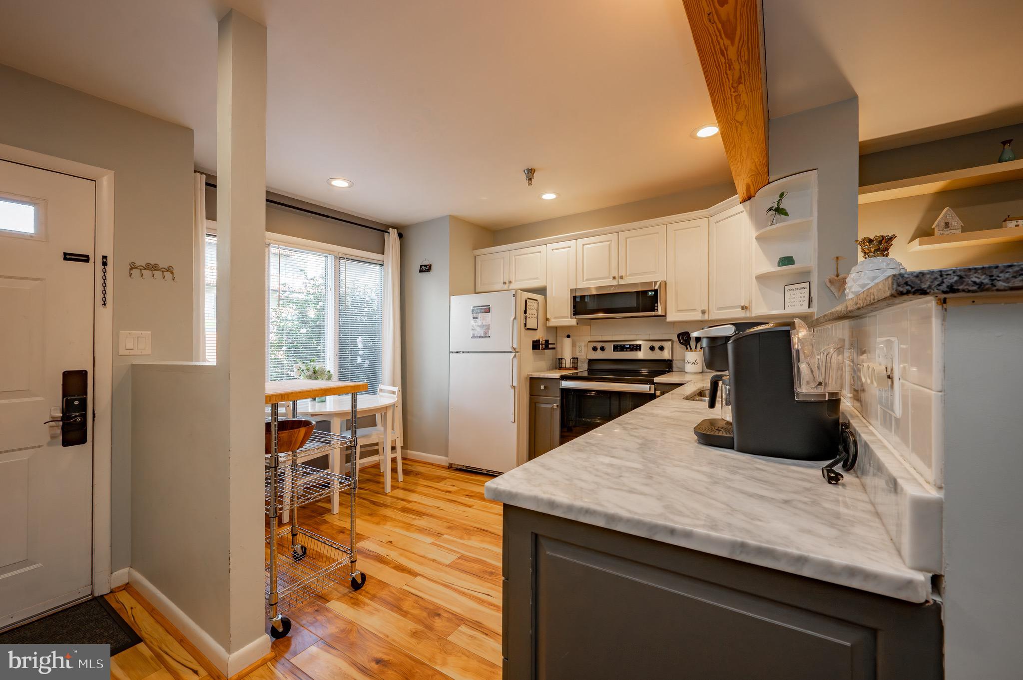 DEEP CREEK VILLAGE - Residential