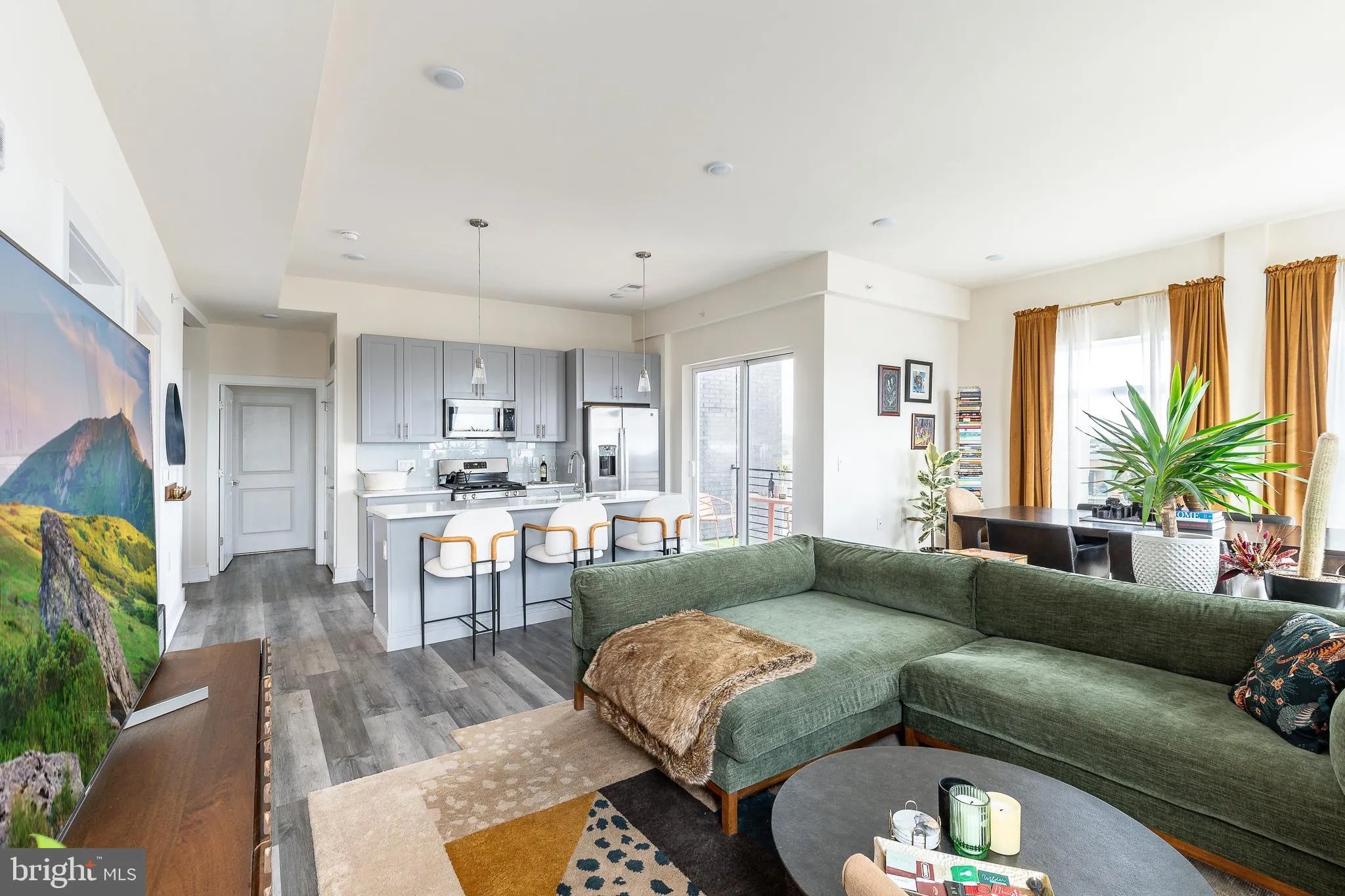 Philadelphia, Pennsylvania 19123, United States, 2 Bedrooms Bedrooms, ,2 BathroomsBathrooms,Residential,Active,167509