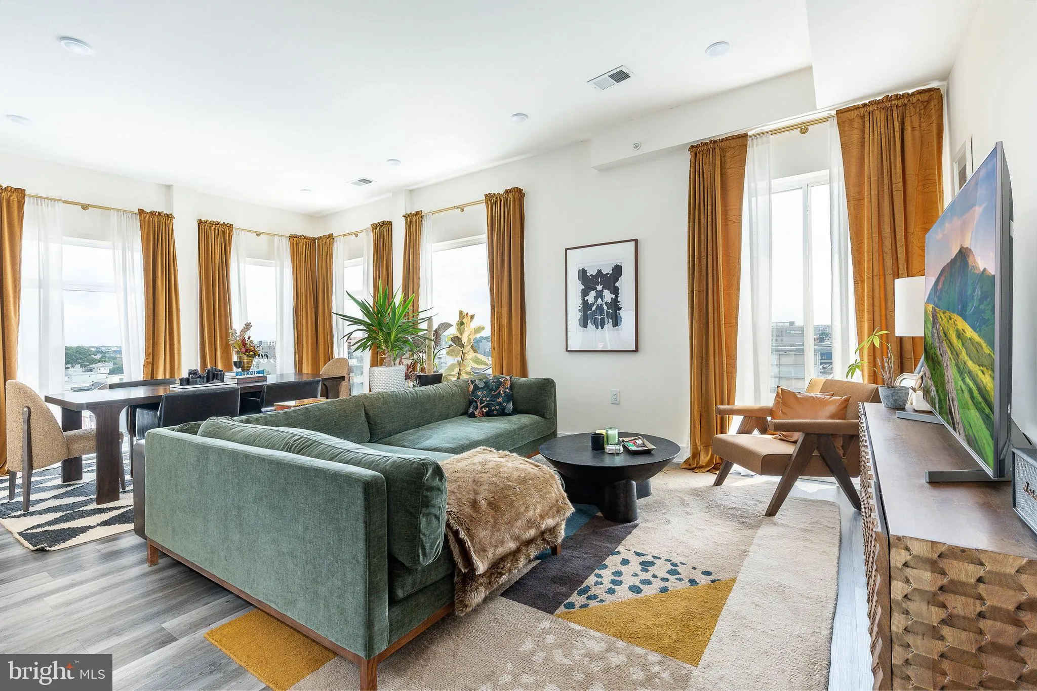 Philadelphia, Pennsylvania 19123, United States, 2 Bedrooms Bedrooms, ,2 BathroomsBathrooms,Residential,Active,167509