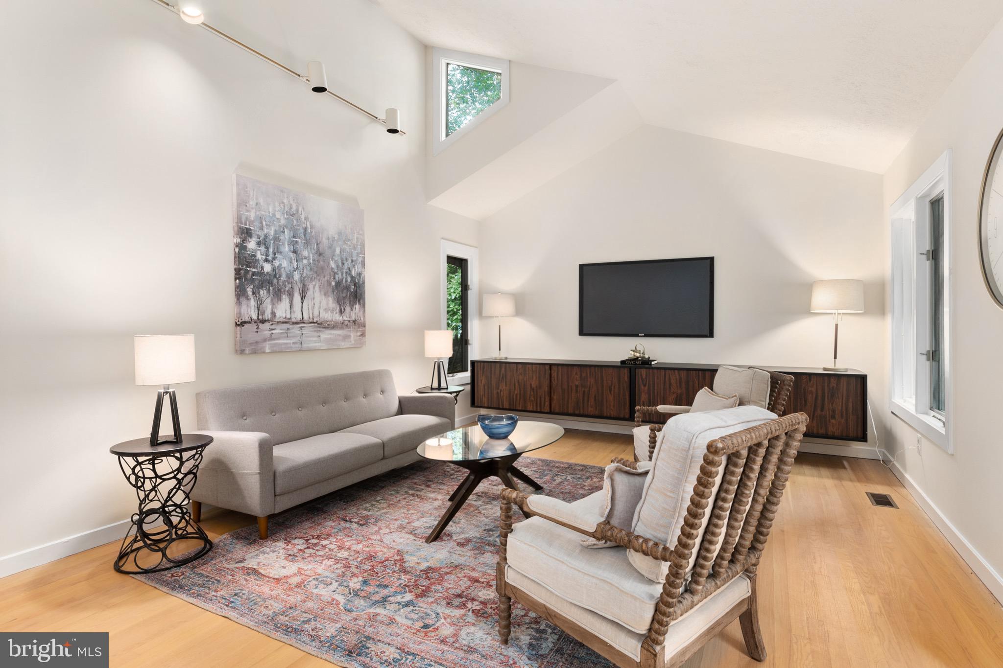 THE PALISADES - Residential