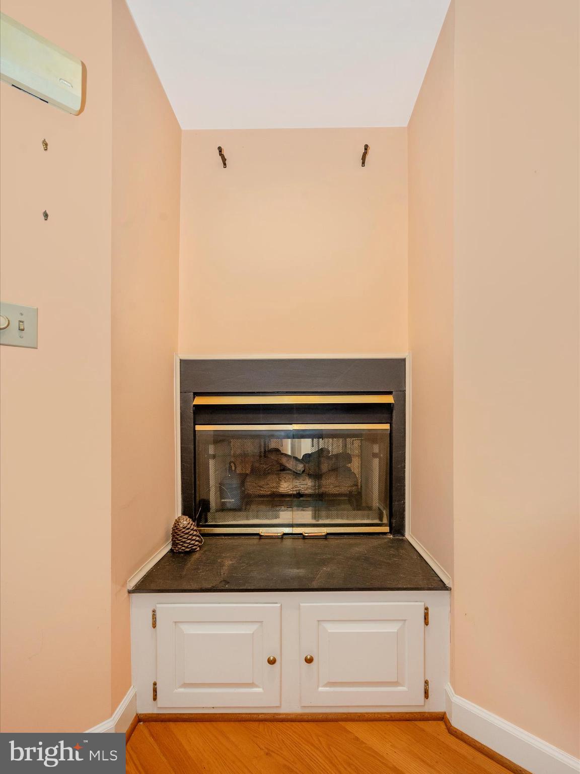 WORMANS MILL - Residential