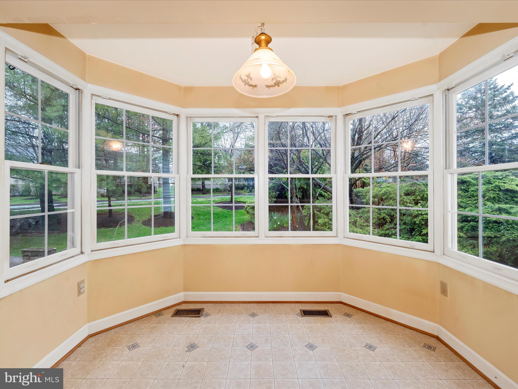 WORMANS MILL - Residential