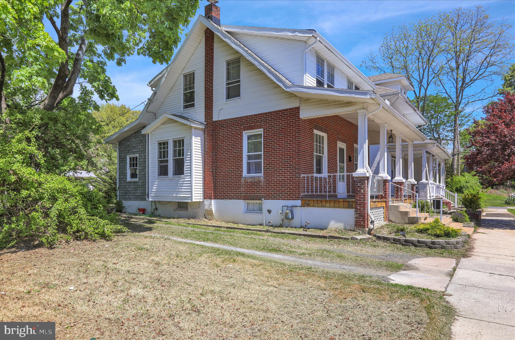 2023 SPRING STREET