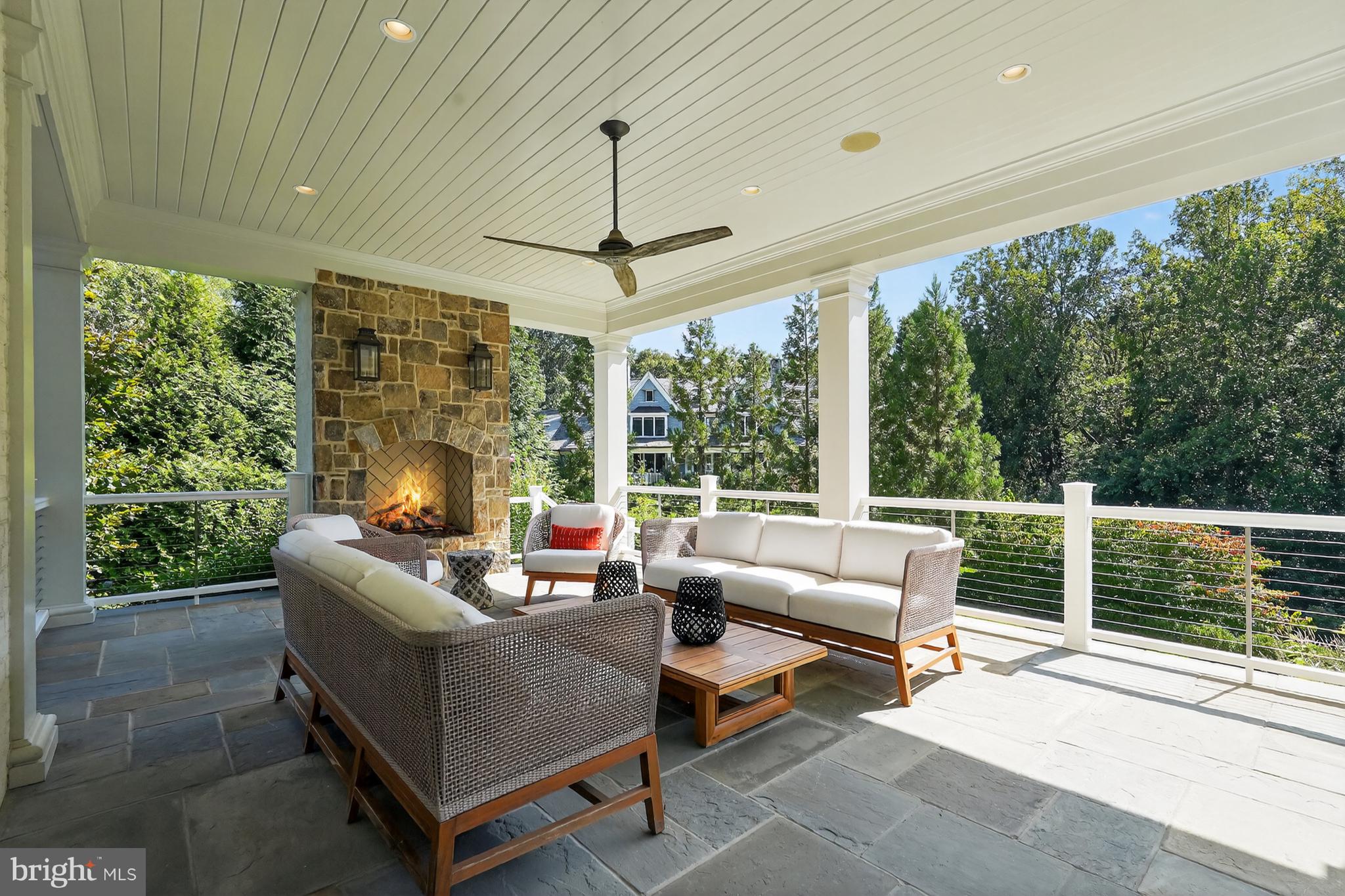 ROCKLAND FARMS - Residential