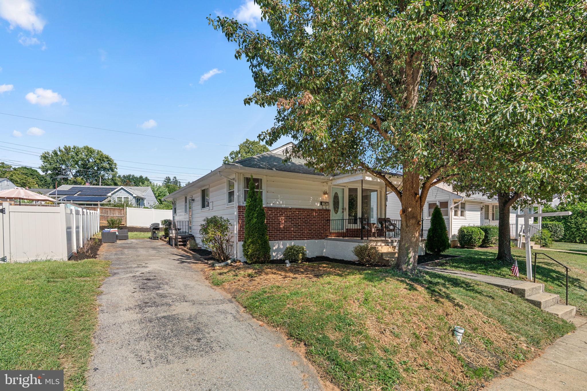 1222 BRANDFORD ROAD